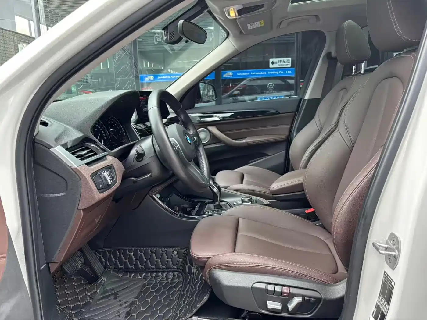 BMW X1 2022 sDrive20Li Premium фото 5