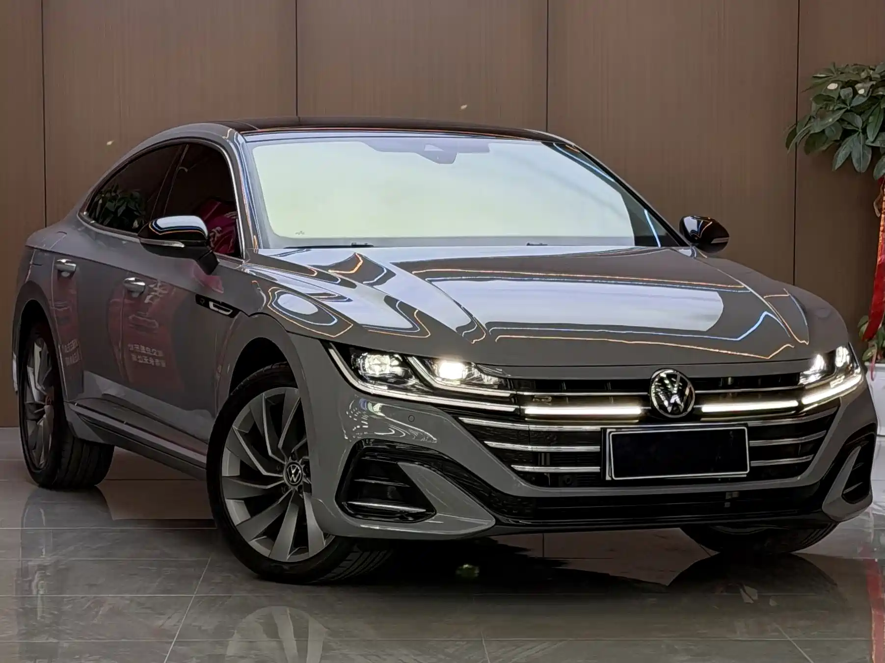 Photo 2 - Volkswagen CC