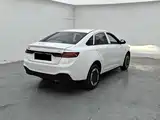 Фото 7 - Geely Geometry A