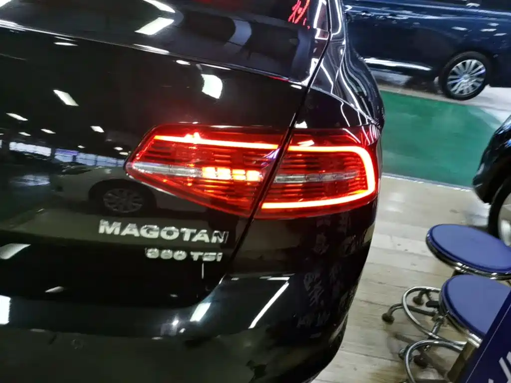 Volkswagen Magotan 2017 330TSI DSG Luxury фото 8