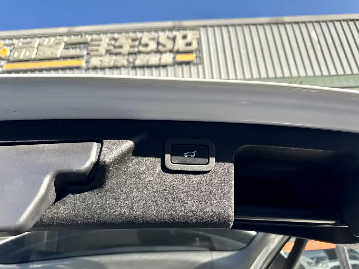 Land Rover Discovery Sport 2019 240PS SE Edition China V фото 9