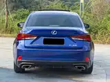 Фото 13 - Lexus IS