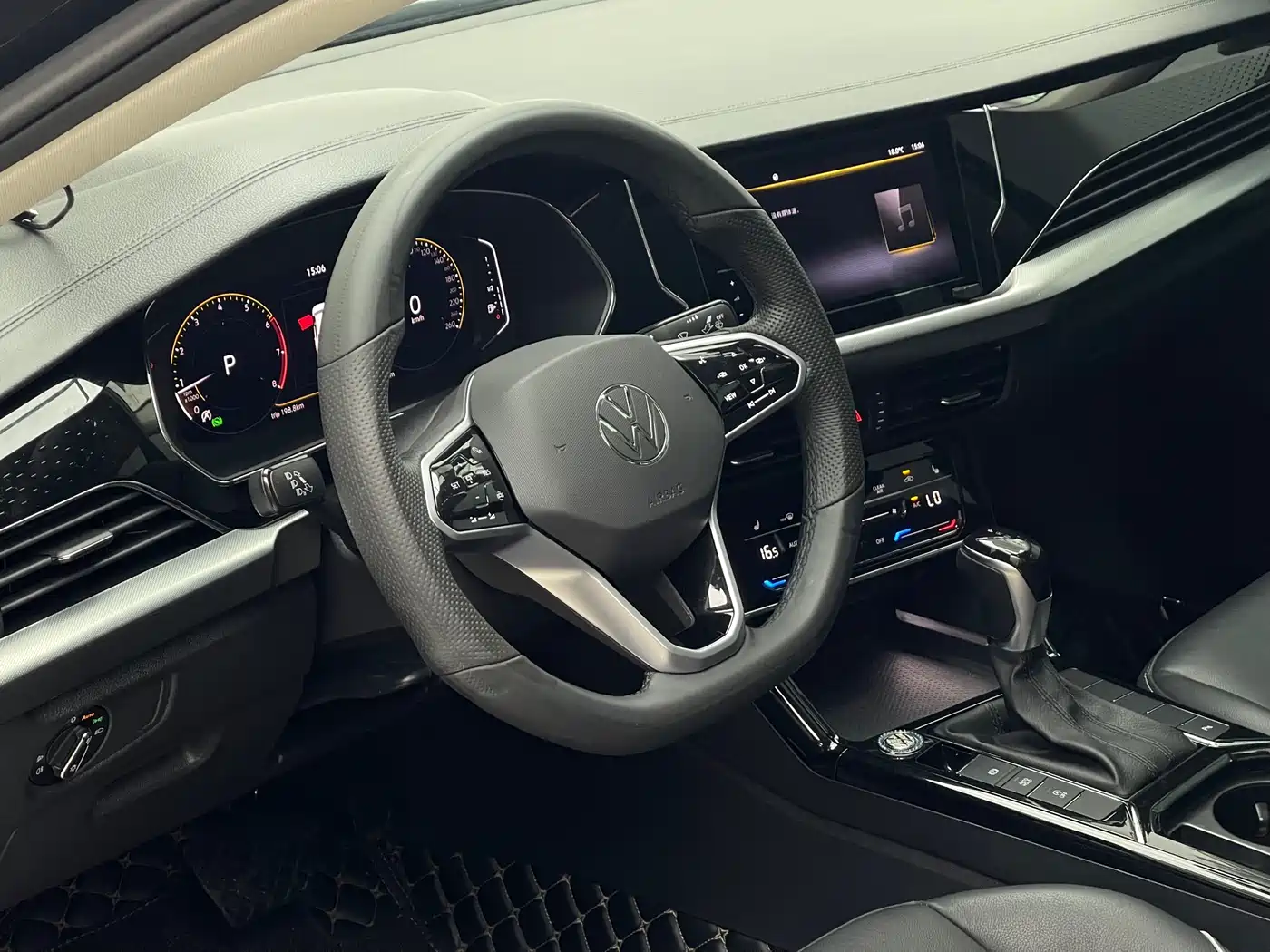 Volkswagen Passat 2023 330TSI Starlight Elite Edition фото 4