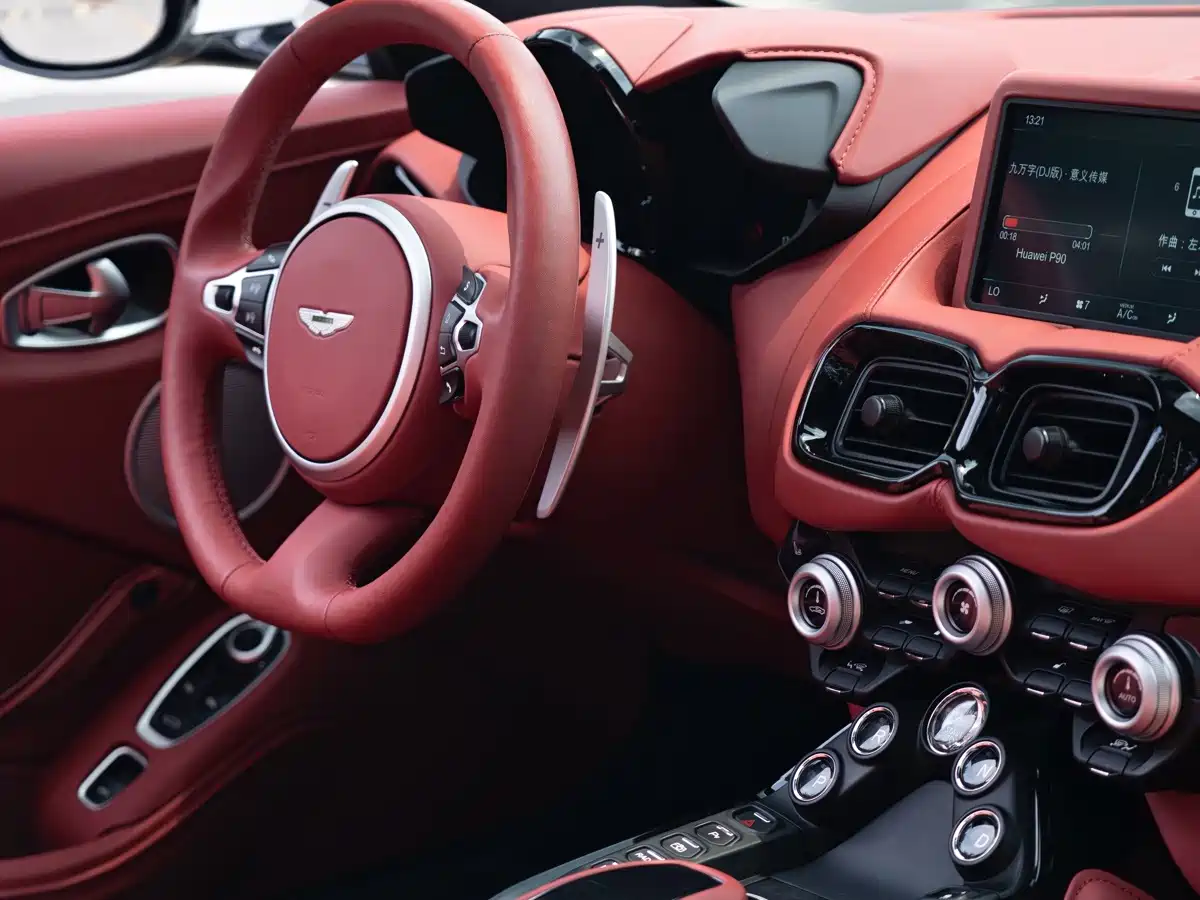 Aston Martin V8 Vantage 2022 2022 4.0T V8 Roadster