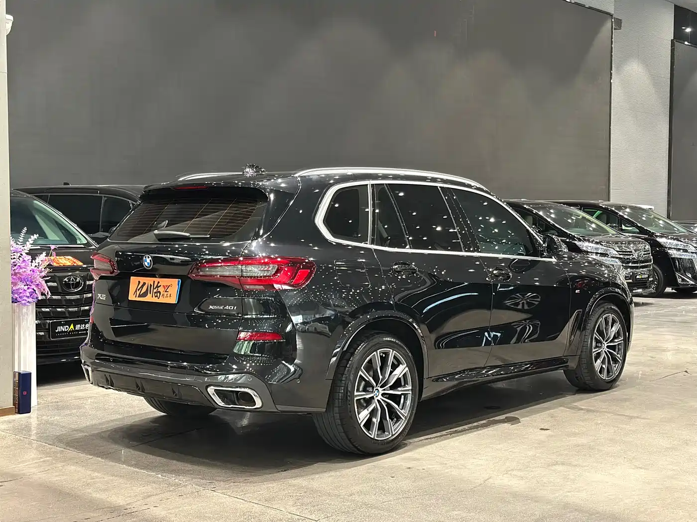 BMW X5 (Import) 2020 xDrive40i M Sport Package фото 14