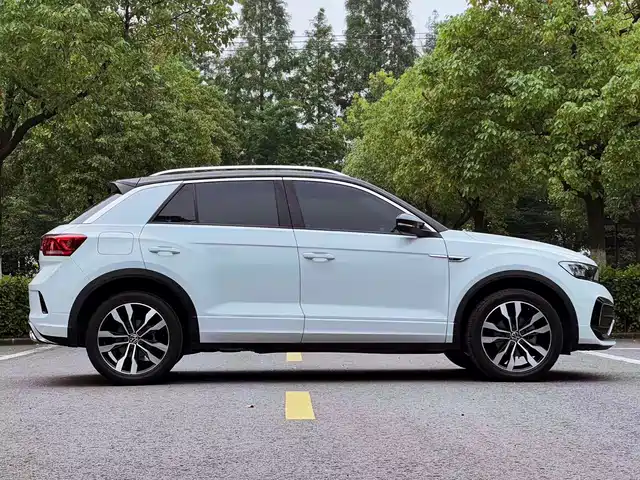 Volkswagen T-ROC 2021 280TSI DSG 2WD R-Line Pro Connected — фото 4