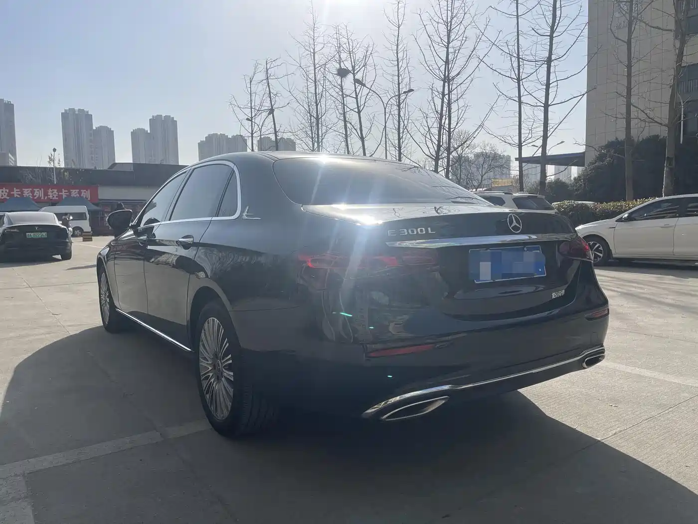 MERCEDES-BENZ E-CLASS