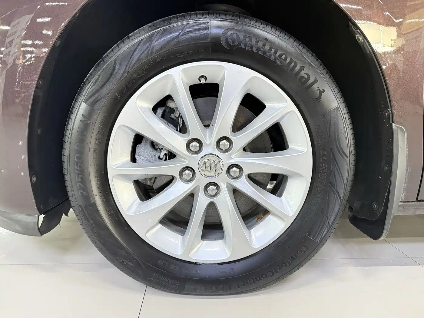 Buick GL8 2017 ES 28T Comfort Type China V фото 16