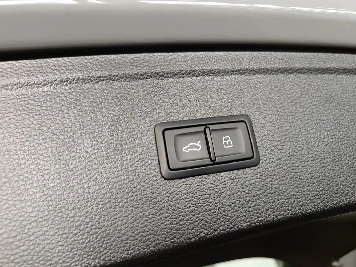 Audi Q5L 2024 Model 40 TFSI Luxury Dynamic фото 16