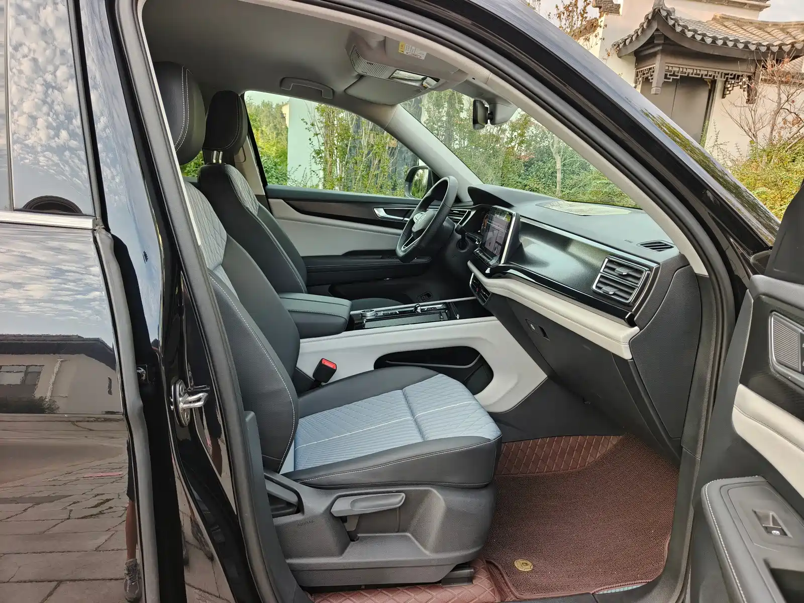 Photo 11 - Volkswagen Teramont