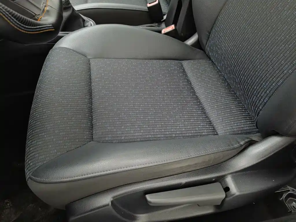 Besturn B30 2016 2016 1.6L Manual Premium Model