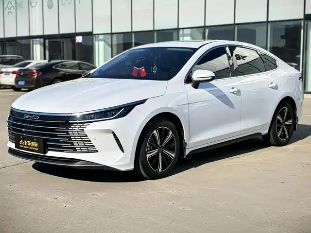 BYD Destroyer 05 DM-i 55KM, Люкс