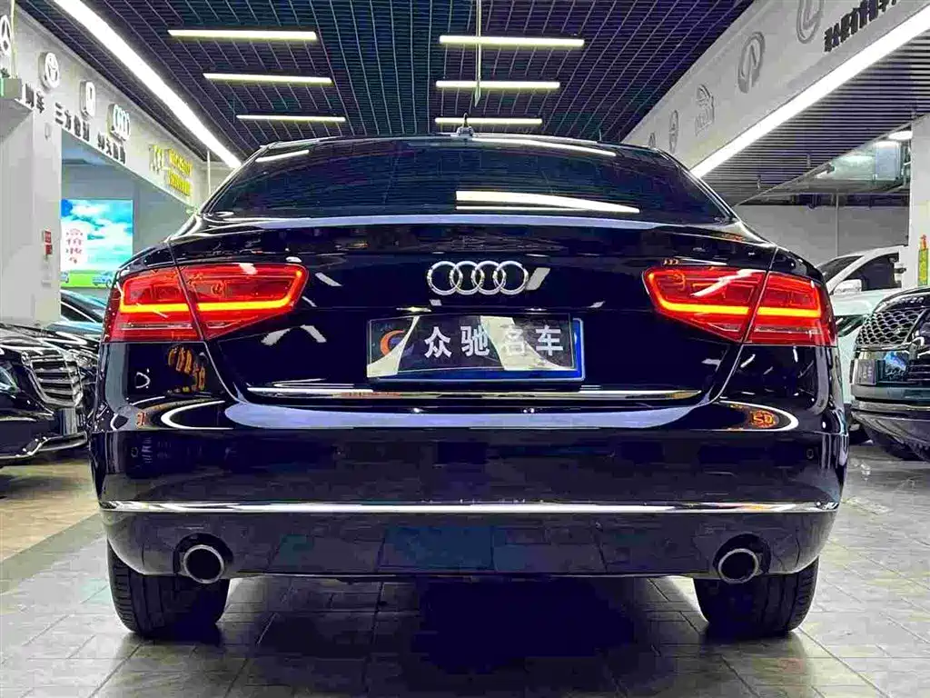 Audi A8 2013 A8L 45 TFSI quattro Comfort фото 8