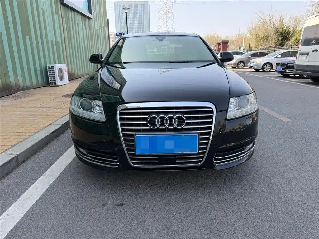 Audi A6L 2011 3.0 TFSI quattro Luxury фото 2