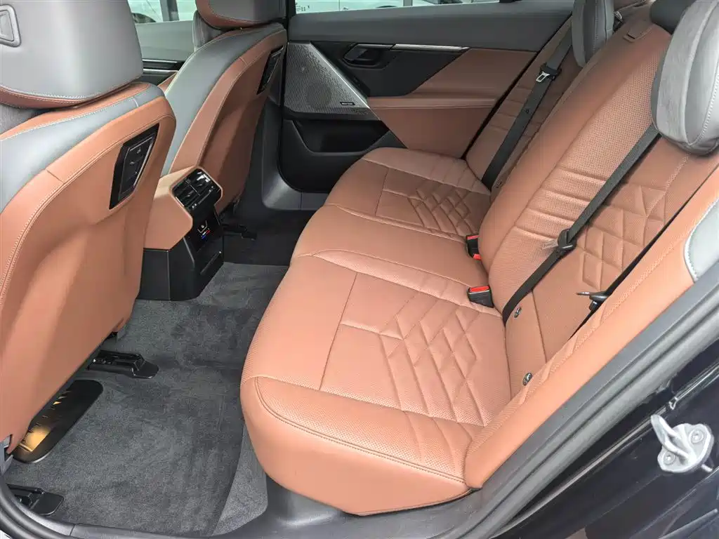 BMW i5 2026 2024 eDrive 35L Premium Luxury Package