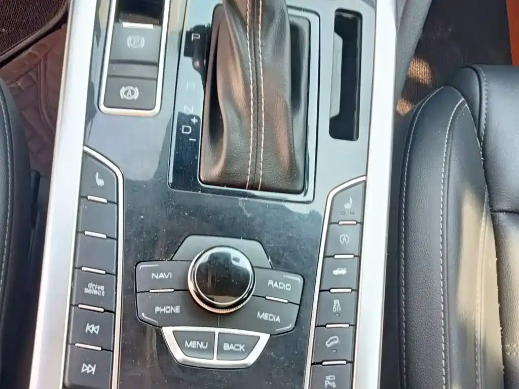 Haval H7 2018 Facelift Blue Label H7 2.0T Automatic Intelligent Enjoyment Edition фото 5