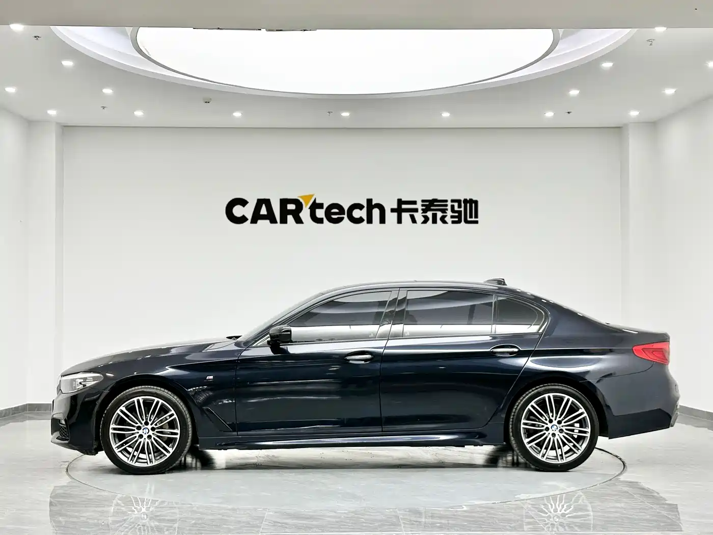 BMW 5 Series 2018 Facelift 530Li Exclusive M Sport Package фото 4