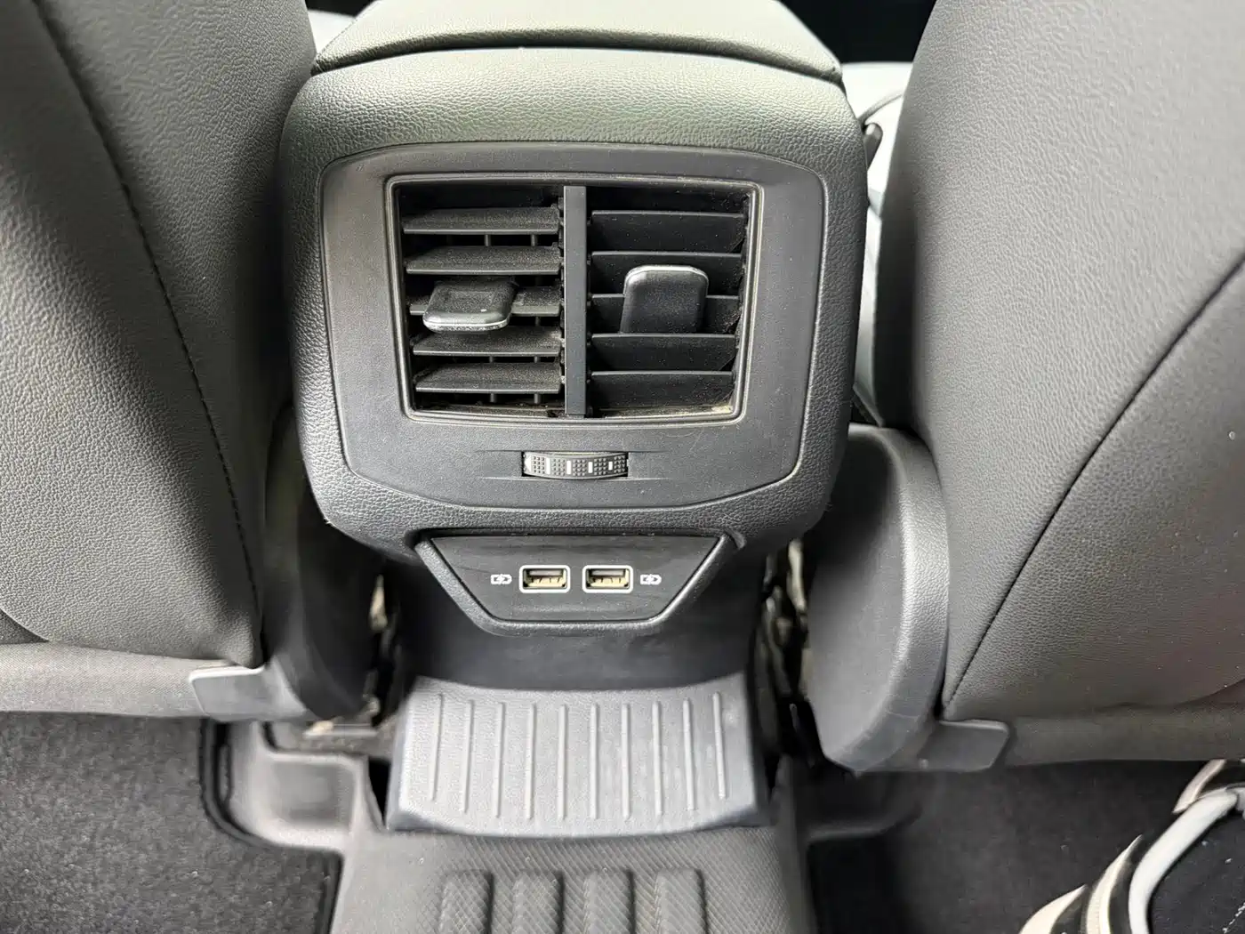 Volkswagen T-ROC 2022 280TSI DSG 2WD Comfort PLUS фото 16
