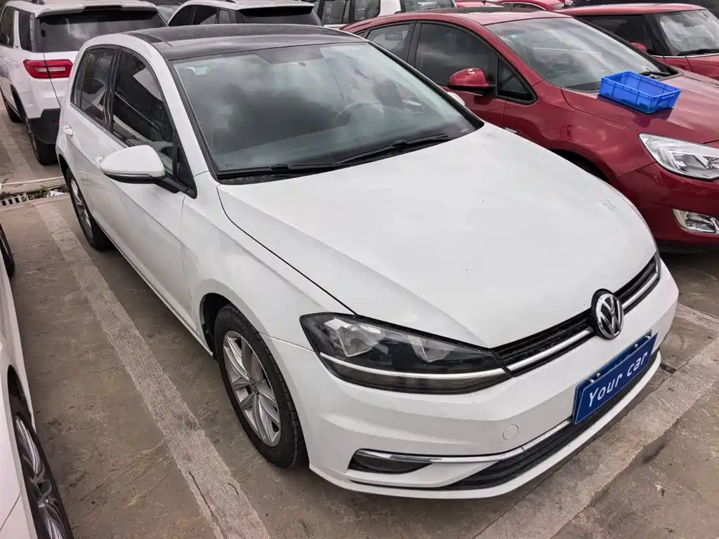 Volkswagen Golf 2019 200TSI DSG Comfort Progressive China VI фото 3