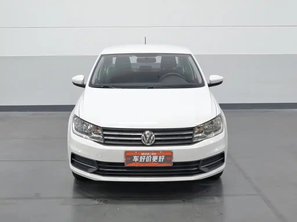 Photo 3 - Volkswagen Santana