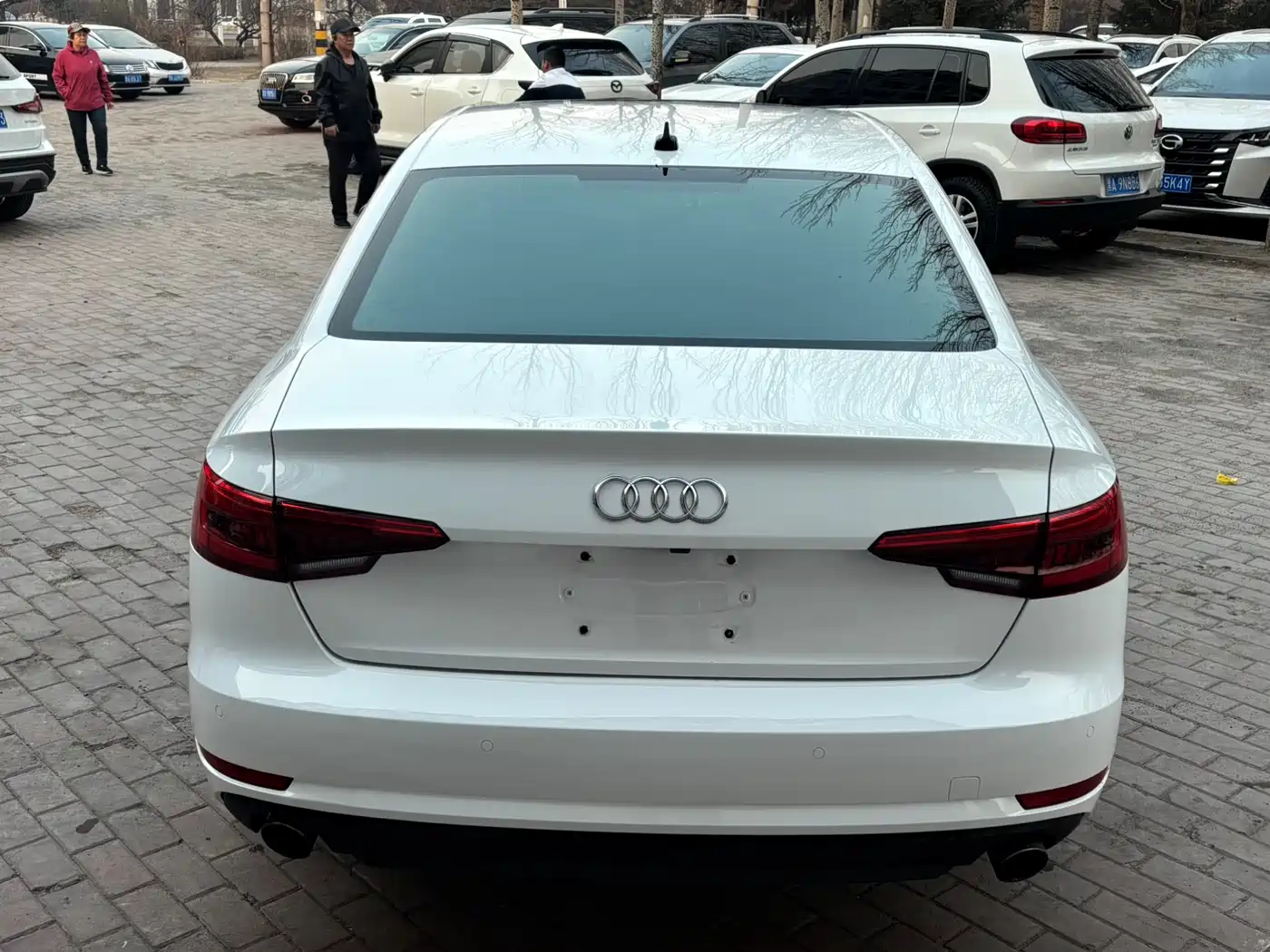 Audi A4L 2017 Plus 40 TFSI Progressive фото 4