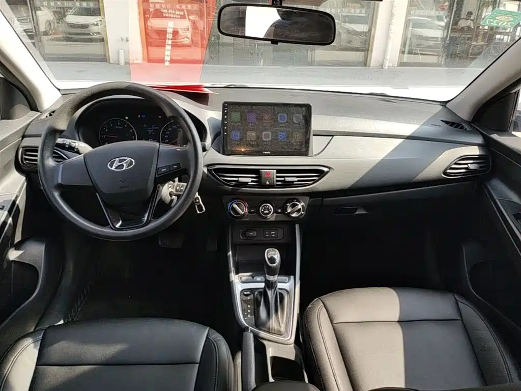 Hyundai Elantra 2018 1.6L Automatic Pleasing Edition GL China VI фото 10