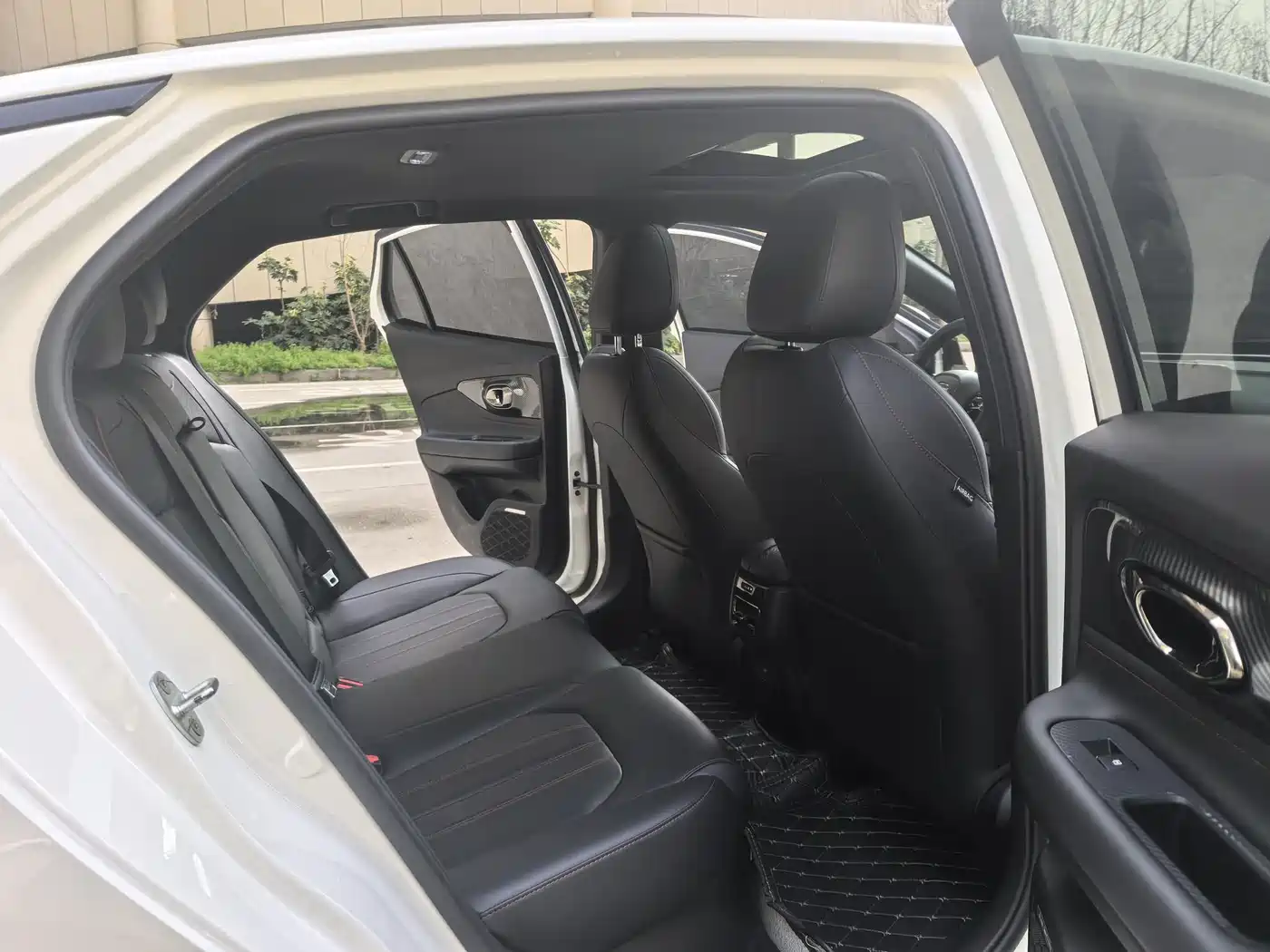 GAC Trumpchi Trumpchi Emkoo 2021 270T DCT J10 Sprinter Edition фото 10