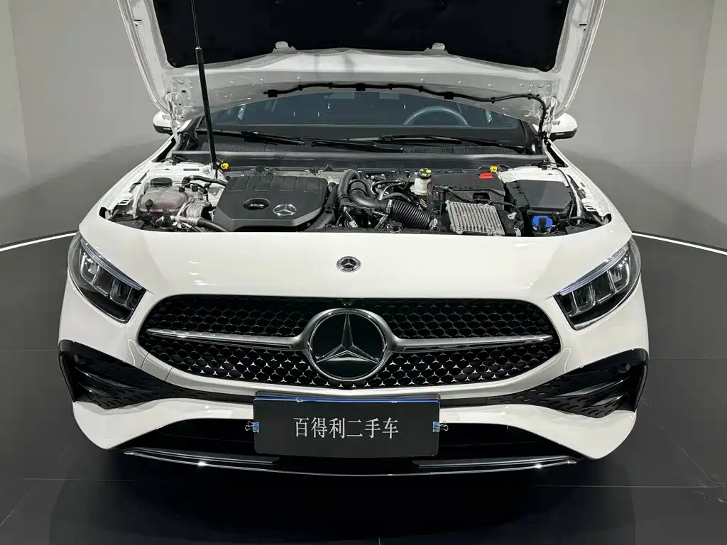 Фото 9 - Mercedes-Benz A-Class