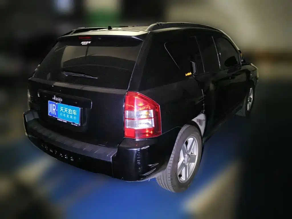 Jeep Compass (Import) 2011 2010 2.4L AWD Sport Edition