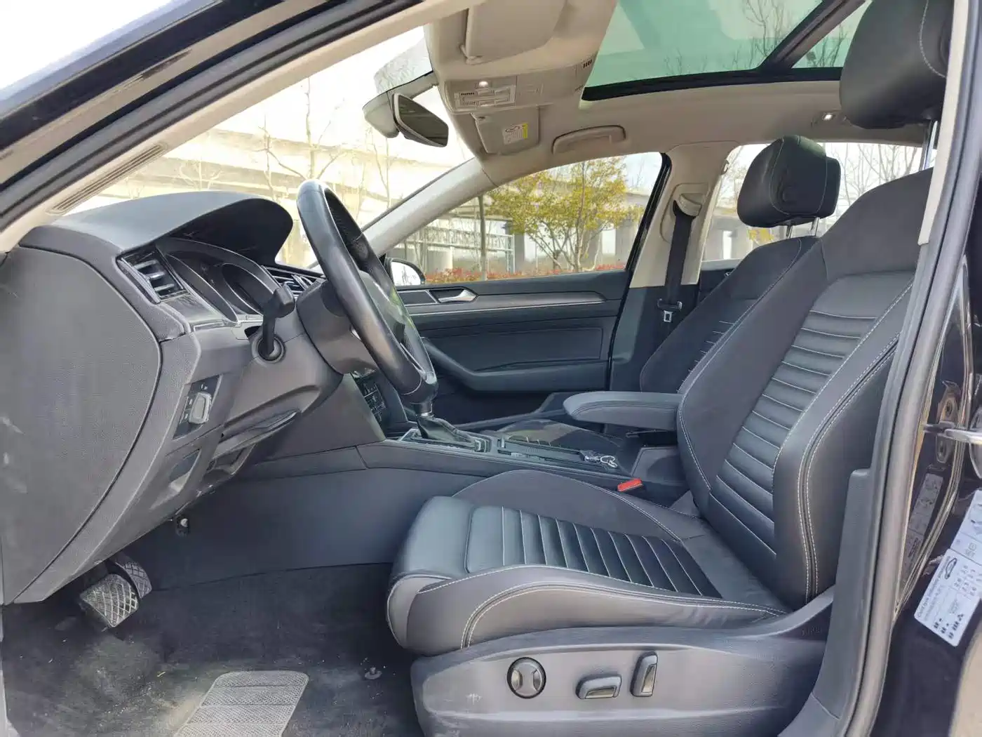 Volkswagen Magotan 2020 330TSI DSG Leading фото 4