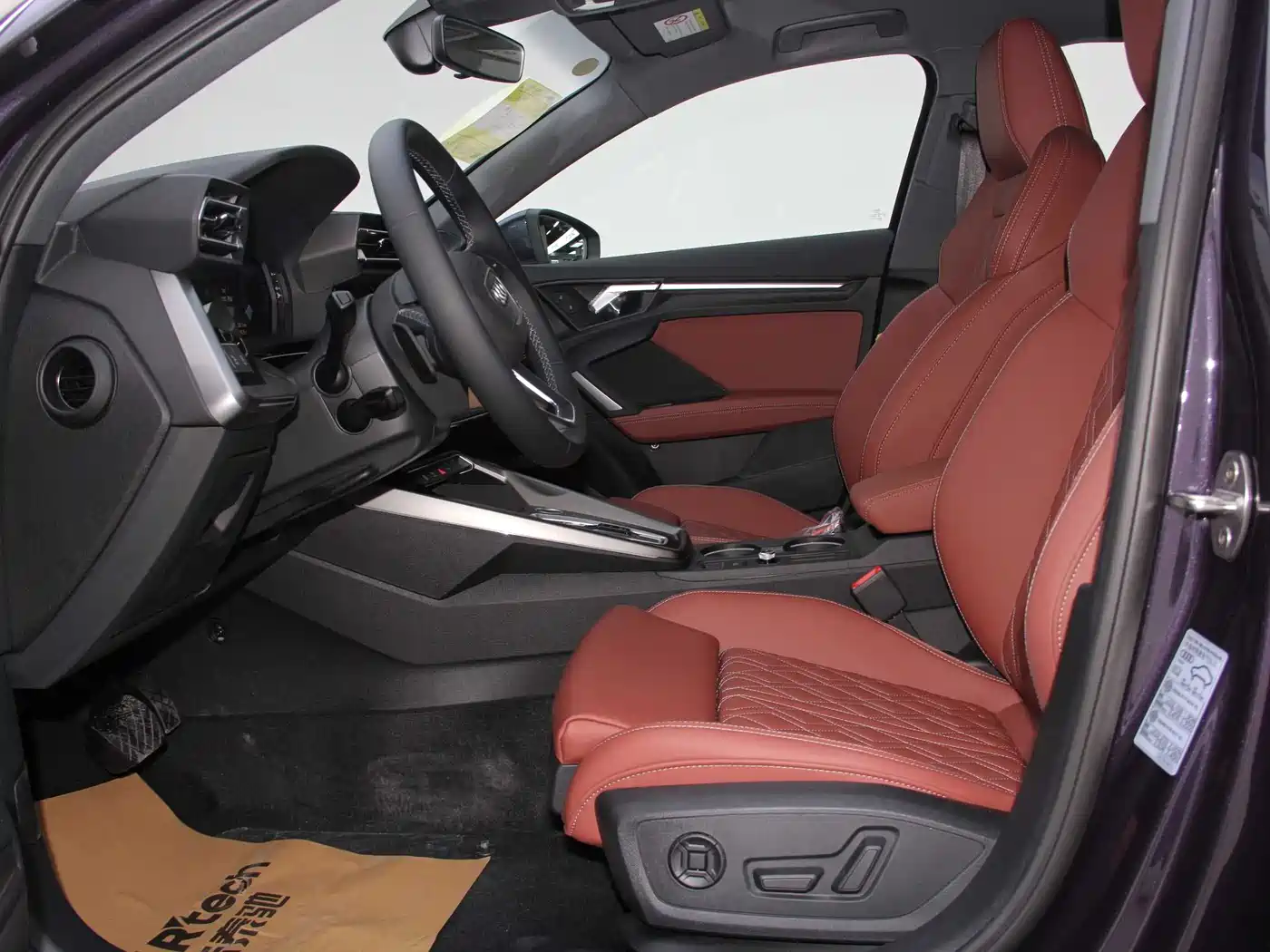 Audi A3 2025 Facelift Sportback 35TFSI Flying Spur Premium фото 20