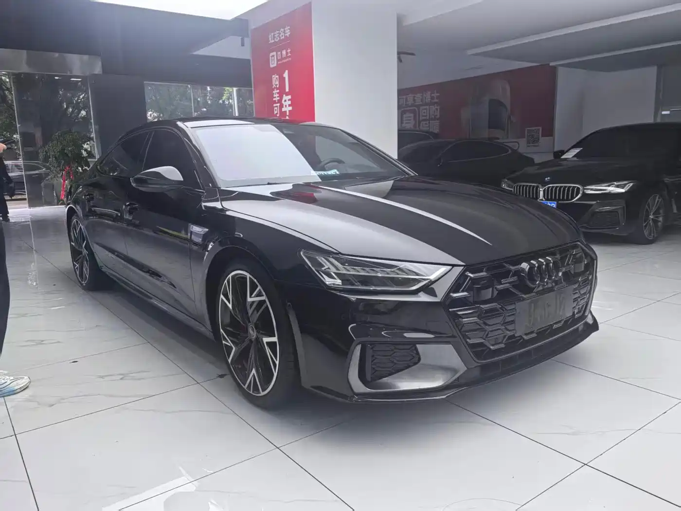 Audi A7L 2024 45 TFSI quattro S-line Black Warrior Edition фото 3