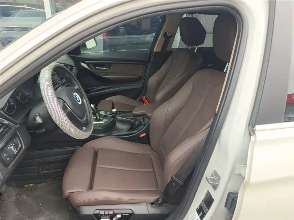 BMW 3 Series 2018 320Li Fashion Style фото 15