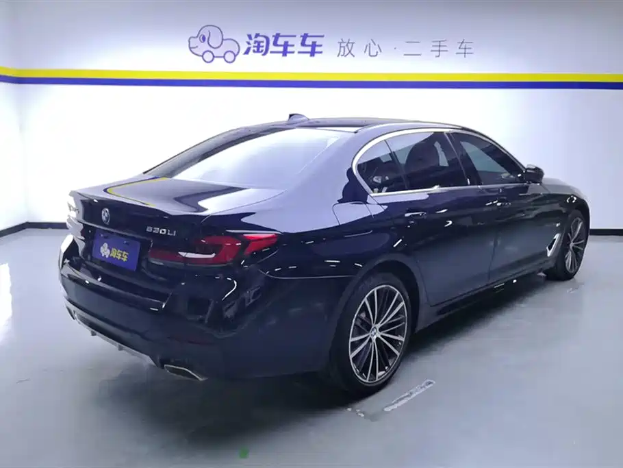 BMW 5 Series 2022 Facelift 530Li Leading M Sport Package фото 3