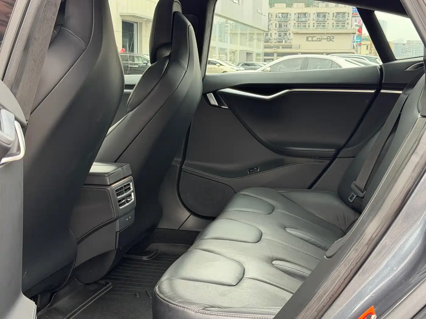 TESLA MODEL S