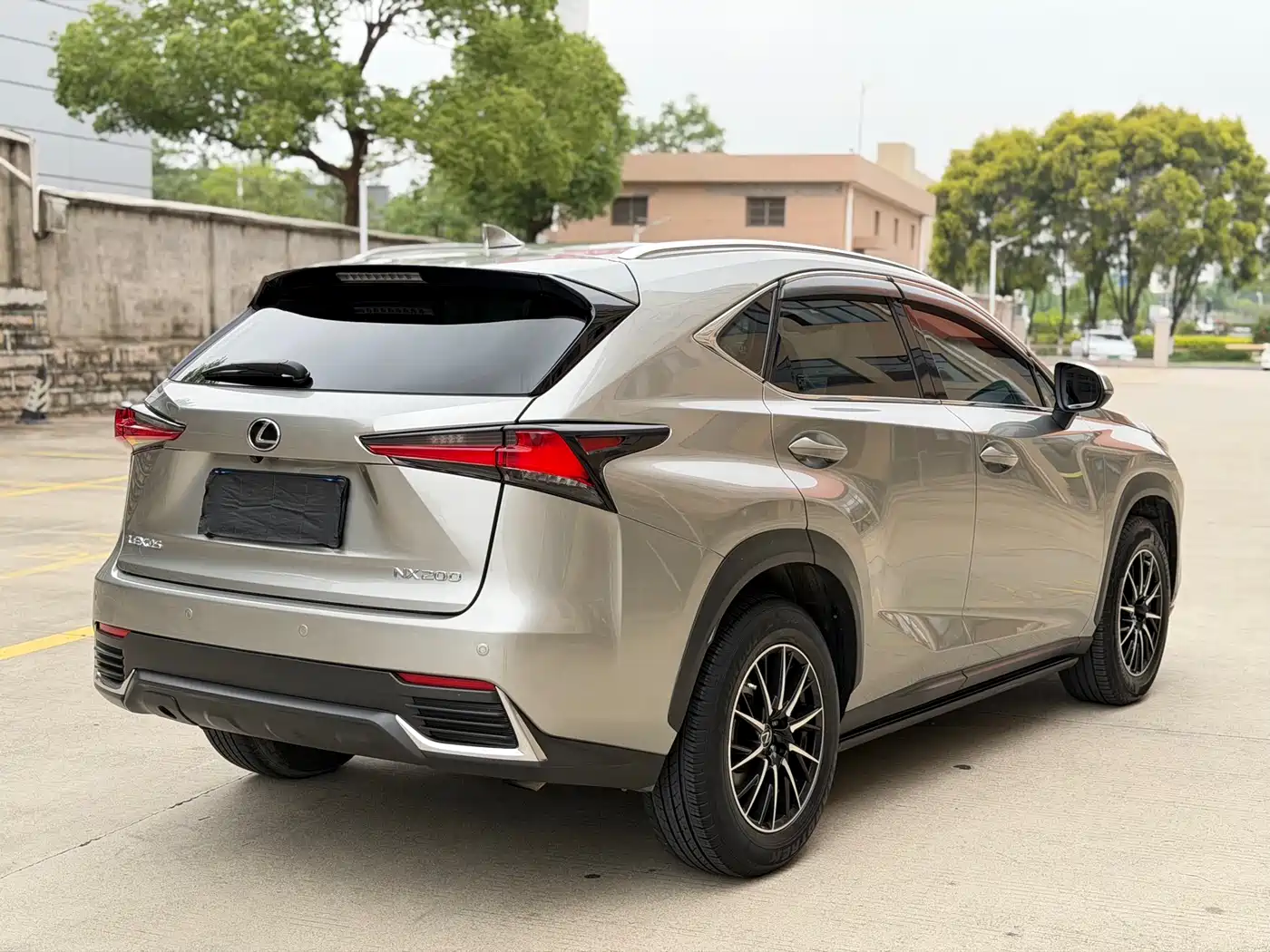 LEXUS NX