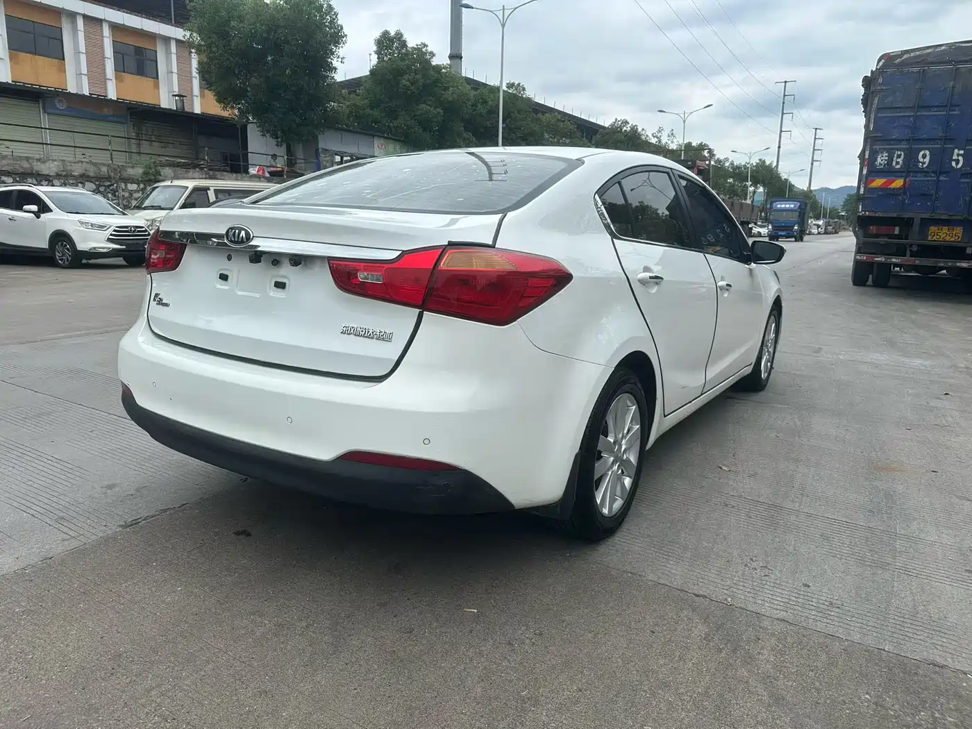 Kia K3 2013 1.6L Automatic GLS фото 7