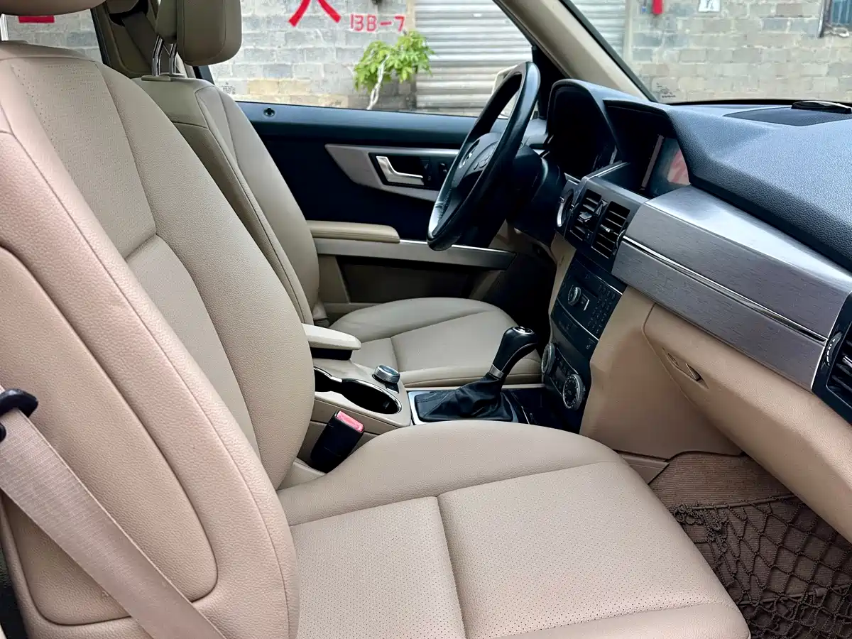 Mercedes-Benz GLK-Class 2012 Model GLK 300 4MATIC Fashion фото 12