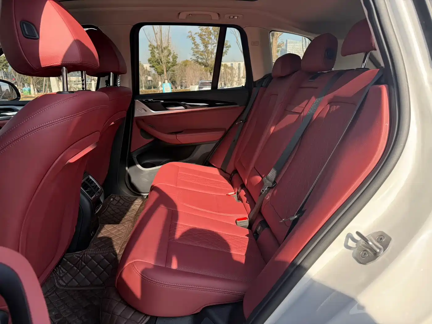 BMW iX3 2024 Leading Edition фото 12