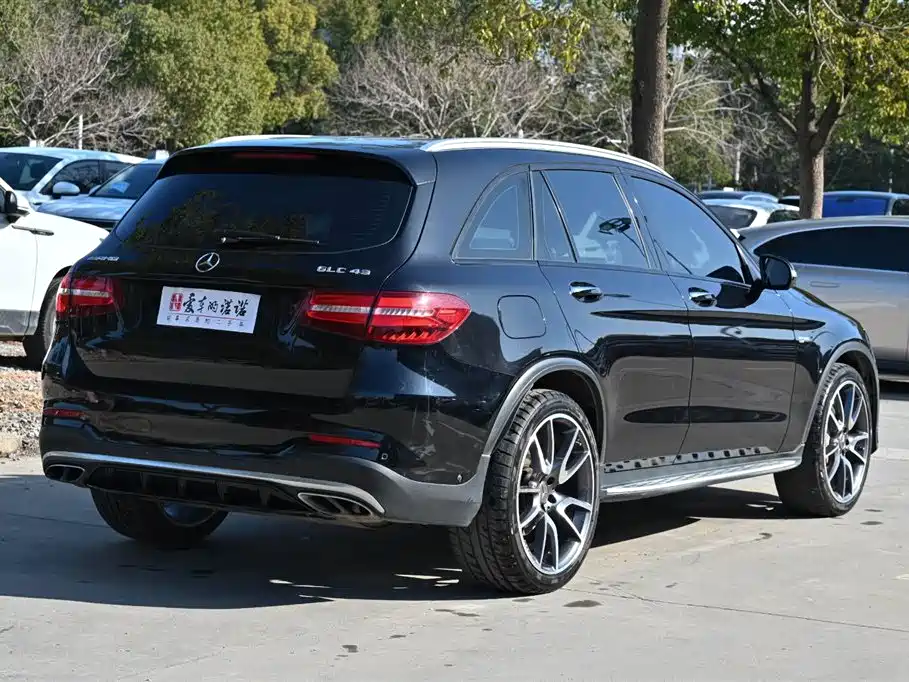 Mercedes-Benz GLC AMG 2017 AMG GLC 43 4MATIC фото 7