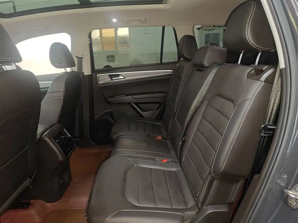 Volkswagen Teramont 2020 Facelift 330TSI 2WD Luxury фото 13