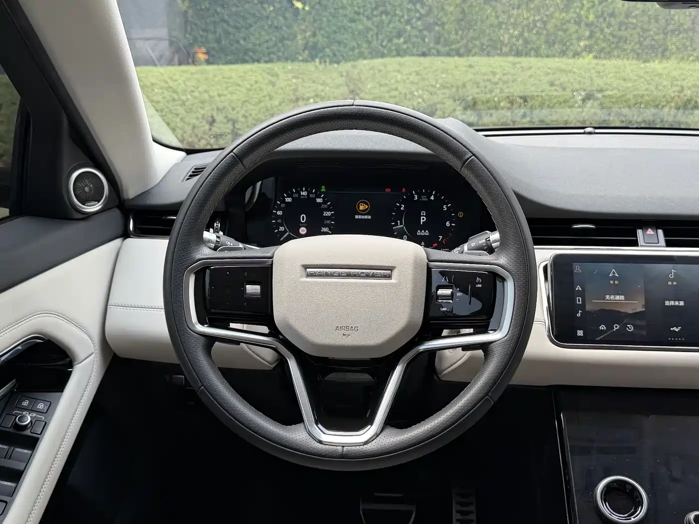 Land Rover Range Rover Evoque 2021 Range Rover Evoque L 249PS R-Dynamic First Edition Launch Edition фото 19