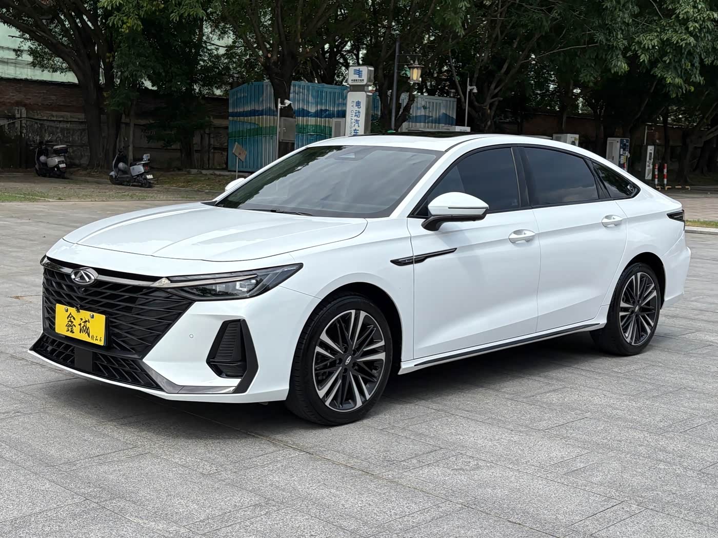 Chery Arrizo 8