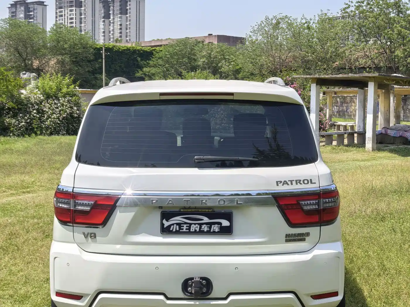 Nissan Patrol 2018 Model 5.6L Standard фото 6