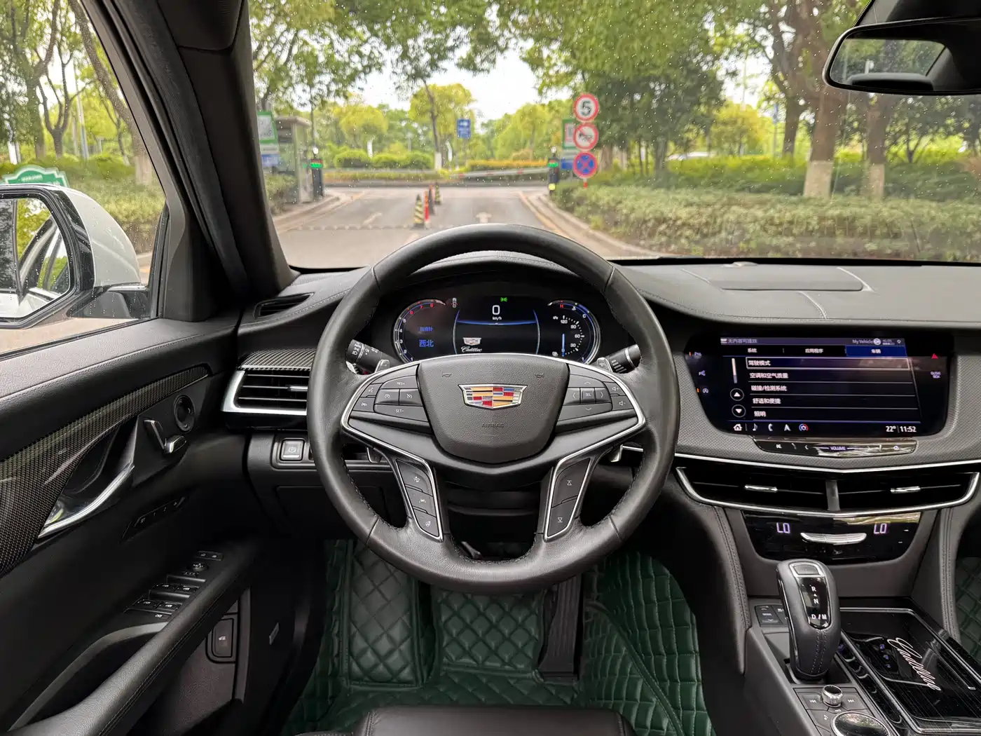 Cadillac CT6 2019 28T Leading Sport Model фото 8