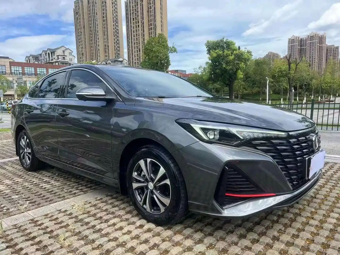 صورة 1 - Changan Eado