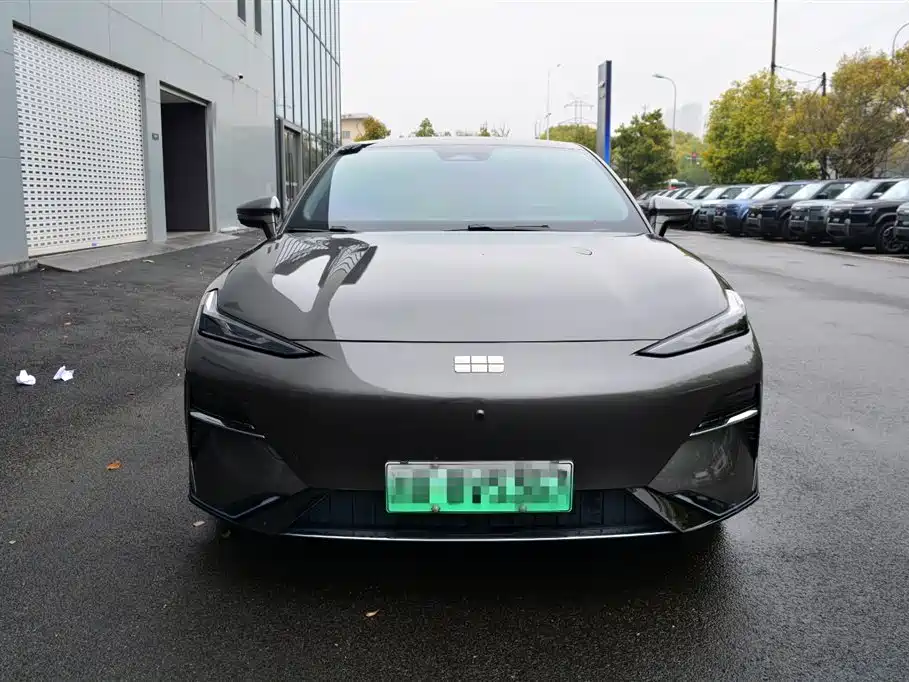 GEELY GALAXY GALAXY E8