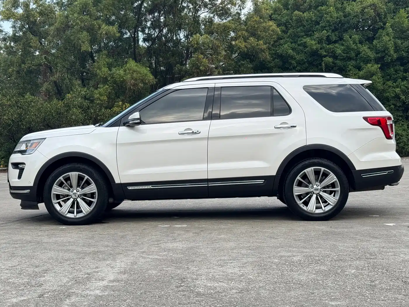 Ford Explorer (Import) 2018 2018 2.3T Elite Edition