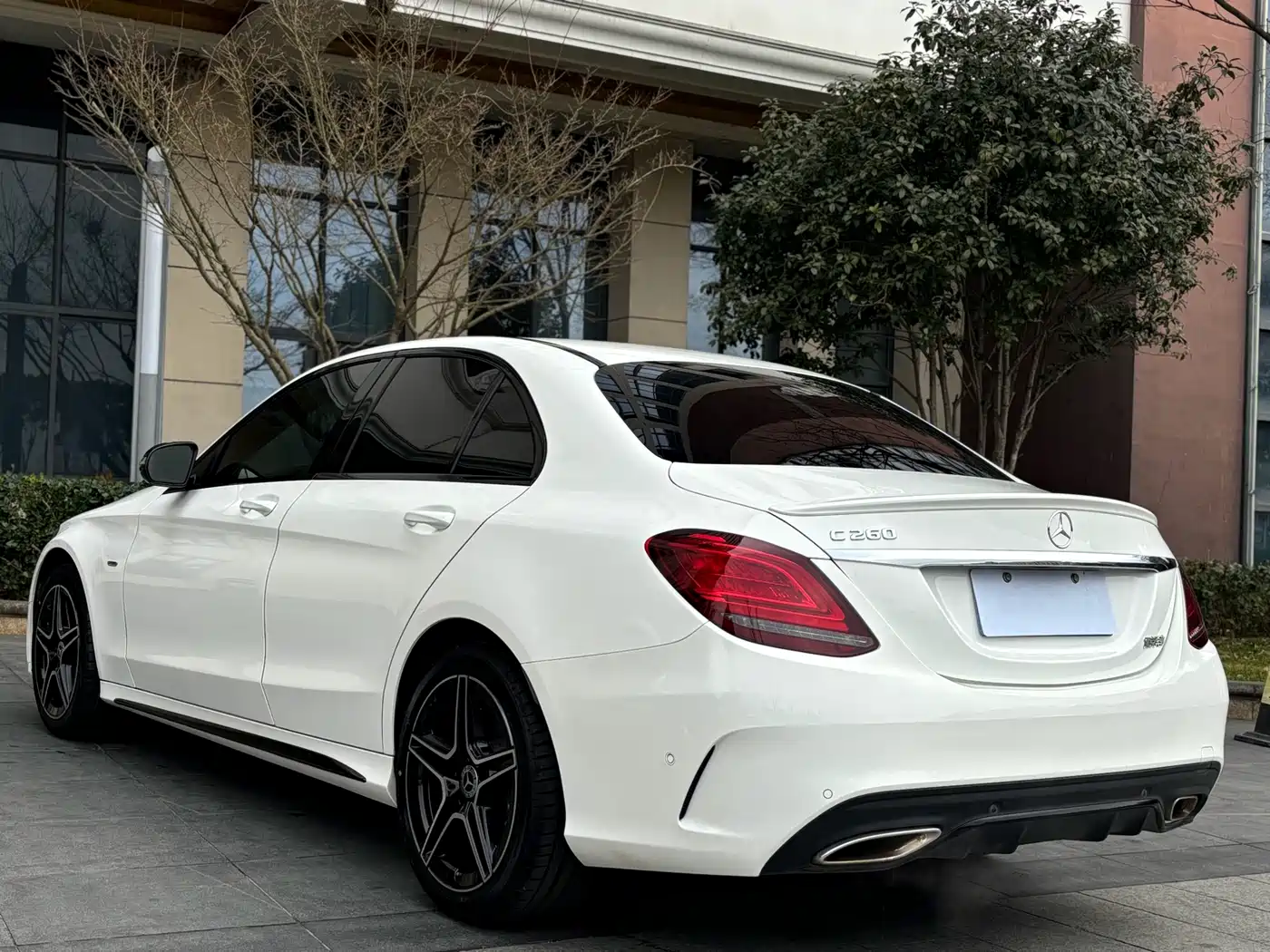 MERCEDES-BENZ CLASS C