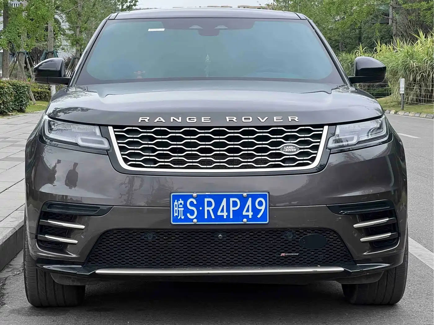 Land Rover Range Rover Velar 2022 250PS Golden Collector's Edition фото 3